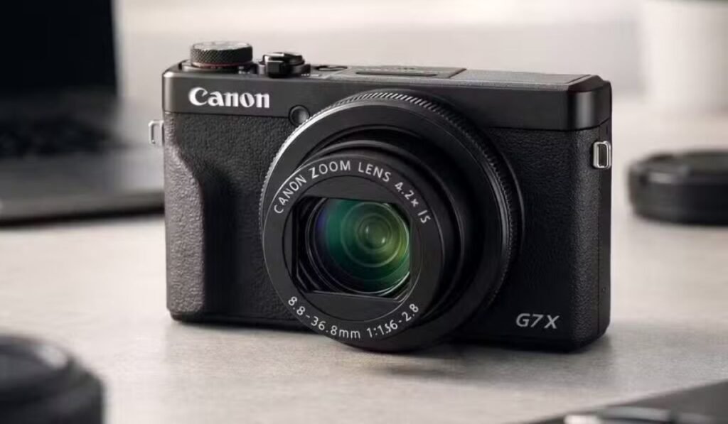 Canon G7X Mark III