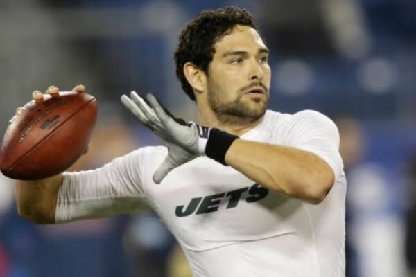 mark sanchez stabbed