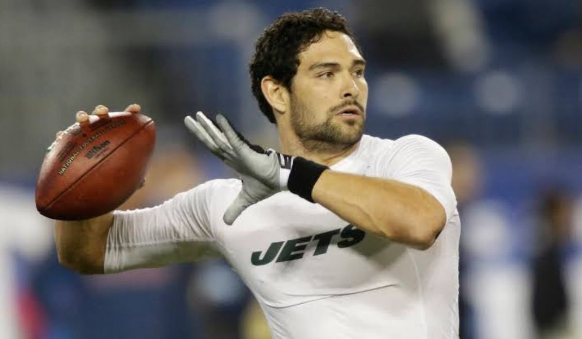 mark sanchez stabbed